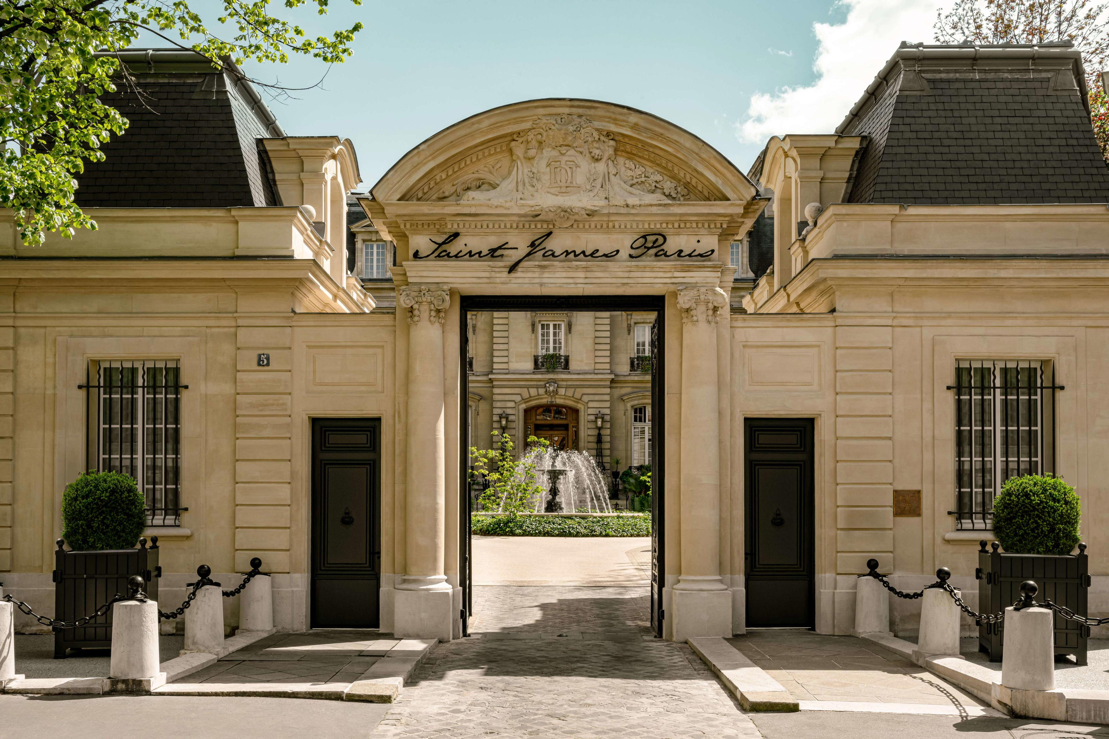 Saint James Paris hotel in Paris