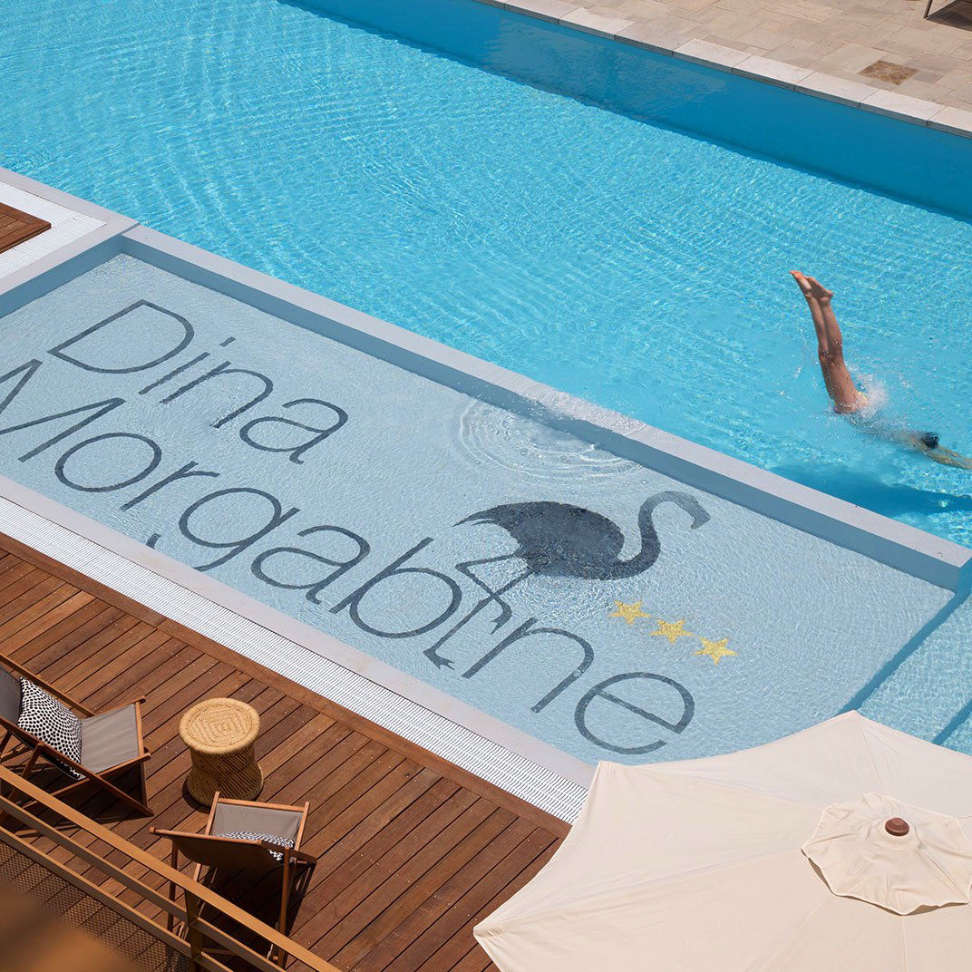 Dina Morgabine, Hotel in Reunion