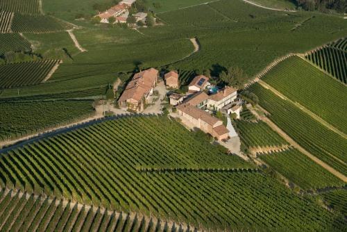 Palas Cerequio Barolo Cru Resort