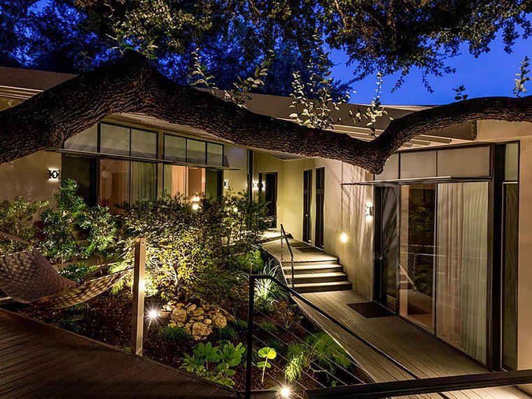 Frame Hotel - Treehouse, Austin, United States