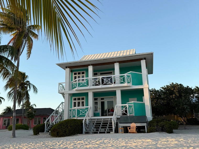 Southern Cross Club, Blossom Village Ky3 2501, Cayman Islands