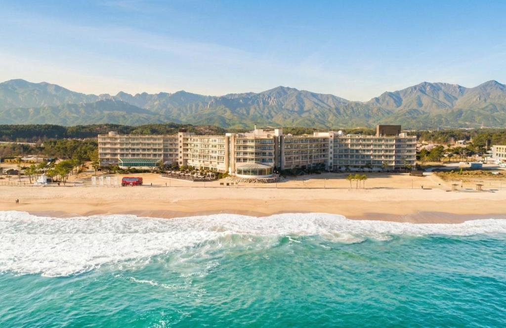 Kensington Hotel Seorak hotel in Sokcho-si, South Korea