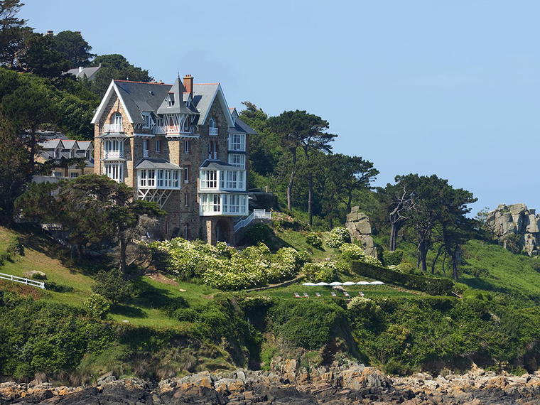 Les Bassans - Fontenille Collection, Perros-Guirec, France