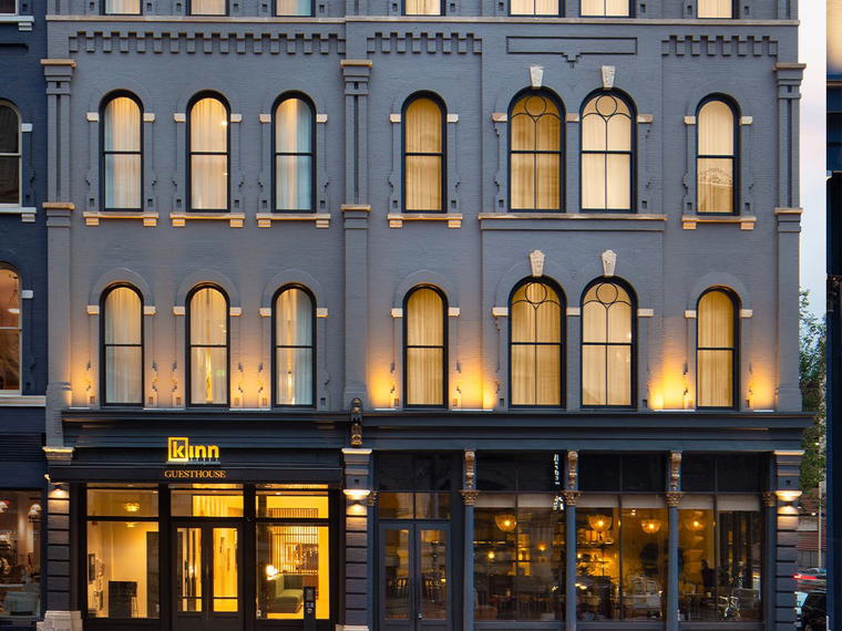 Kinn Guesthouse, Milwaukee, United States