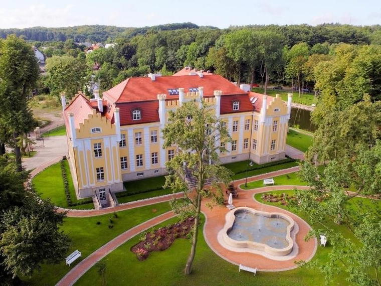 Quadrille, Gdynia, Poland