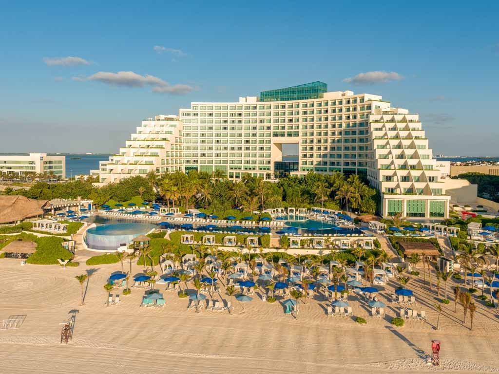 Live Aqua Beach Resort Cancun hotel in Cancun, Mexico