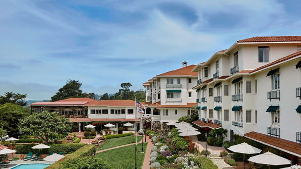La Playa Hotel