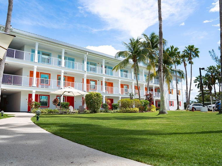 The Sunshine Hotel and Suites, Ky1 1201, Cayman Islands