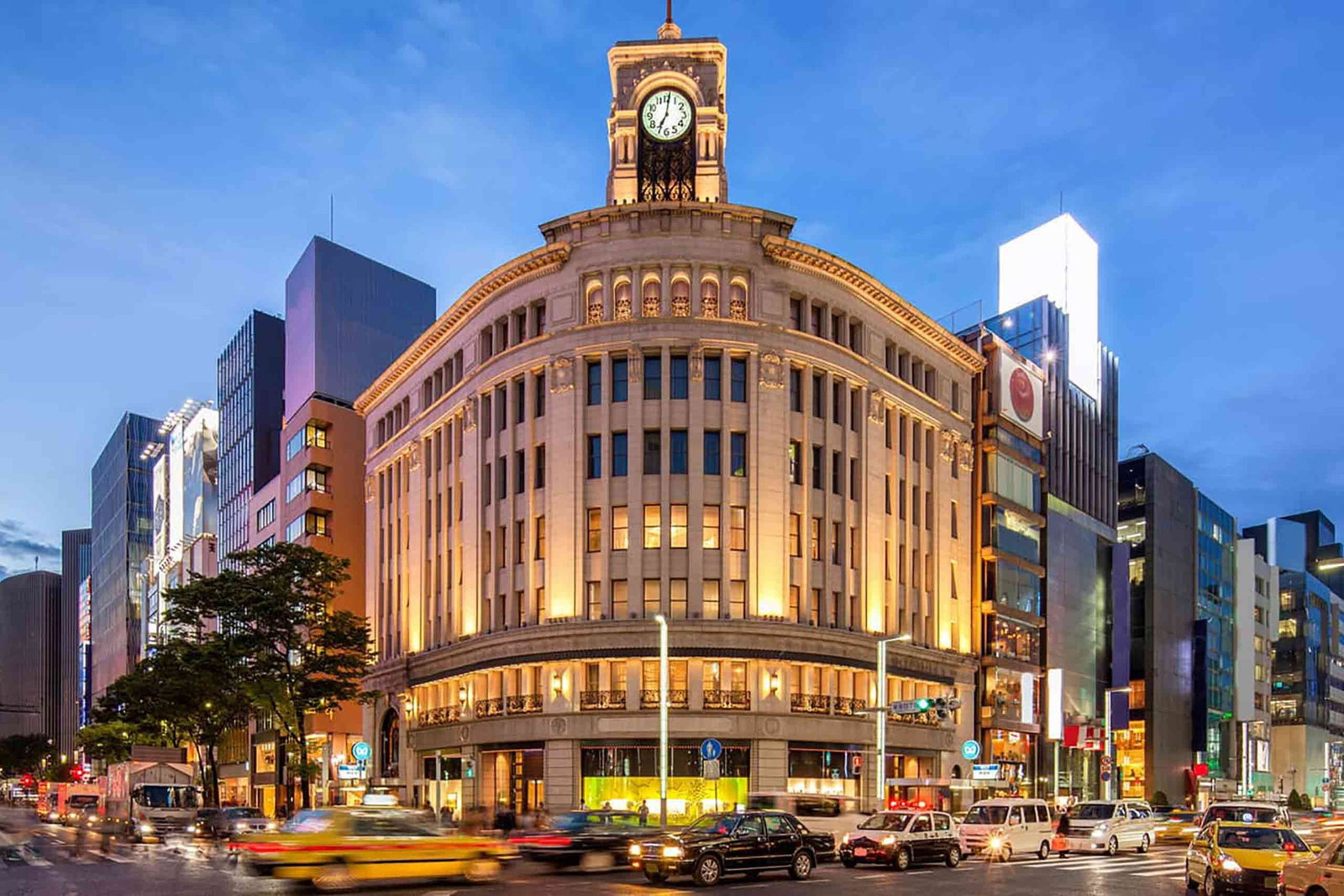 Four Seasons Hotel Tokyo at Marunouchi, Tokyo, Japan