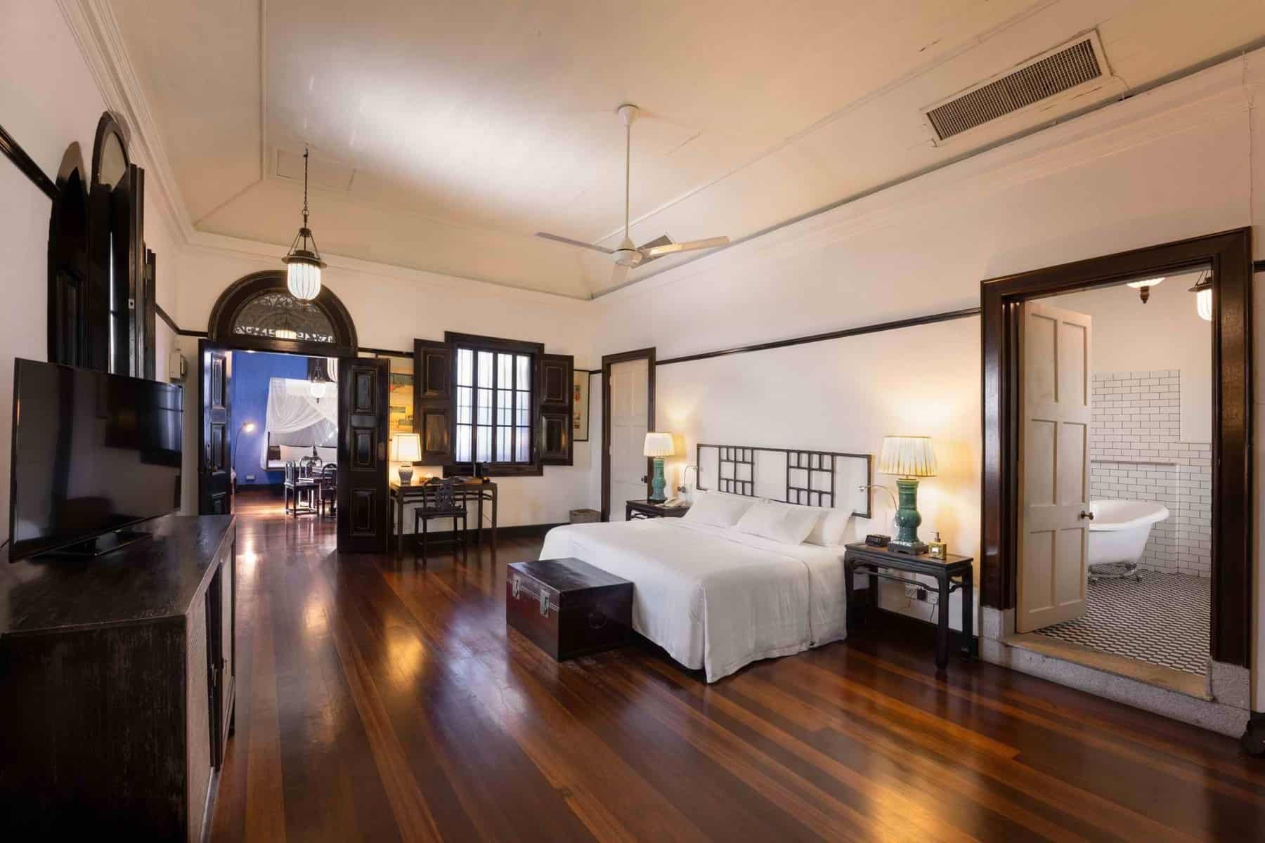 The Qing Suites, Hotel in George Town