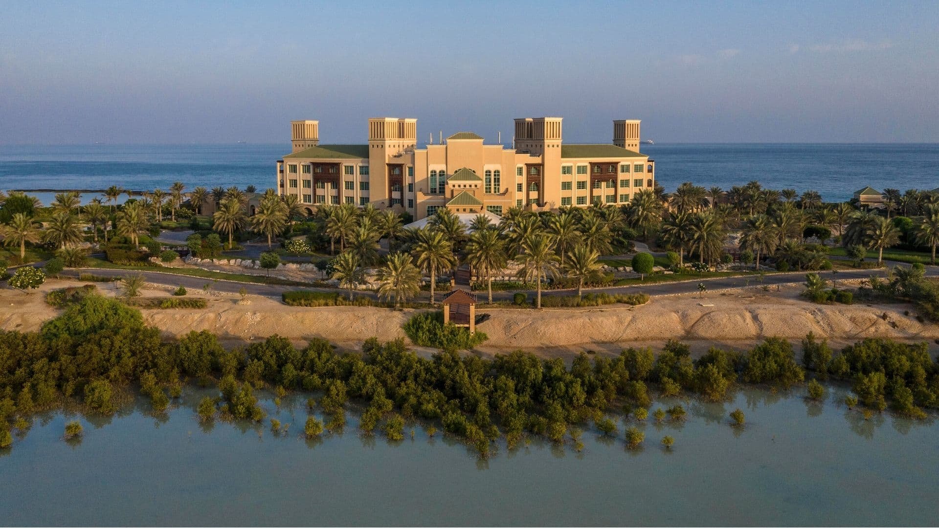 Desert Islands Resort & Spa by Anantara hotel in Al Dhafra, United Arab Emirates