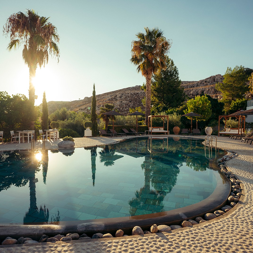 Caesars Gardens Hotel & Spa