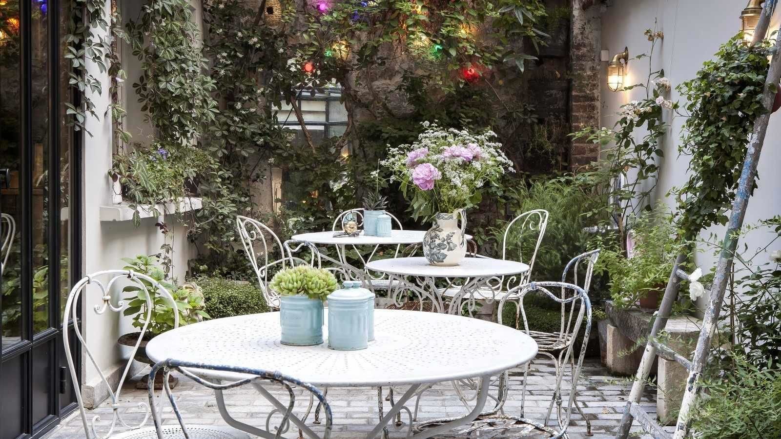 Hôtel Henriette, Paris, France