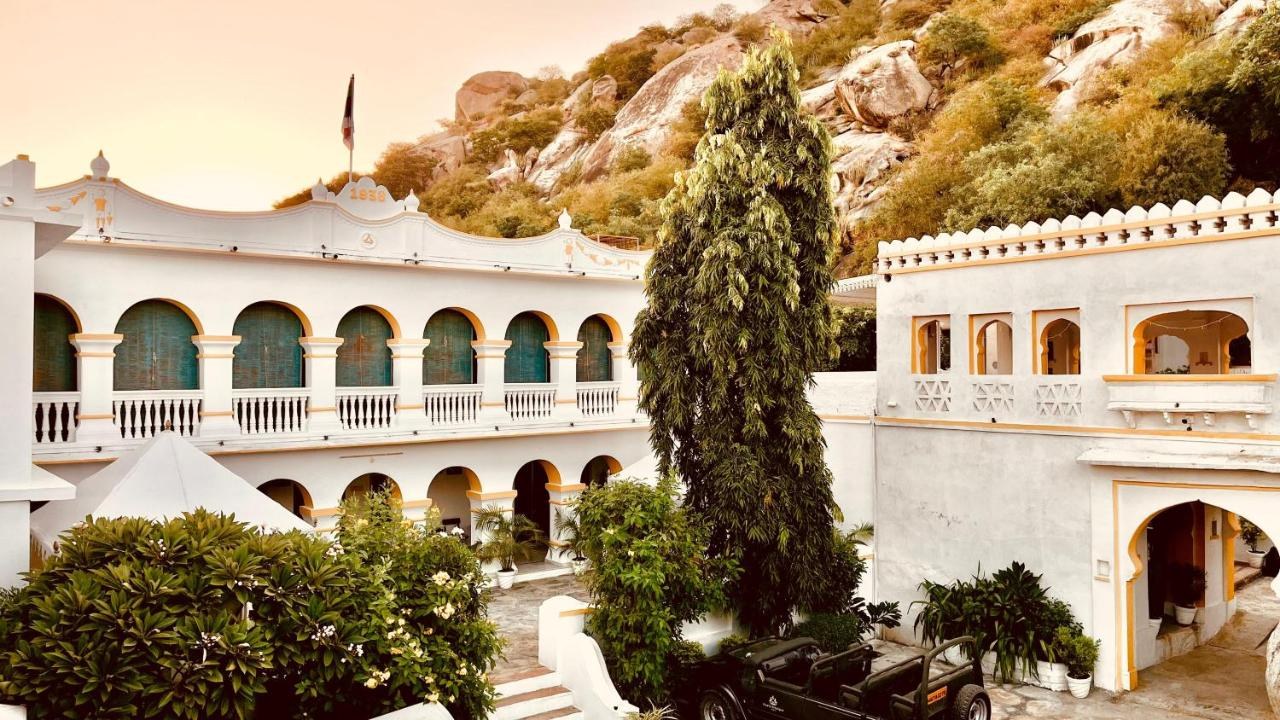 Rawla Bisalpur, Jawai Bandh, India