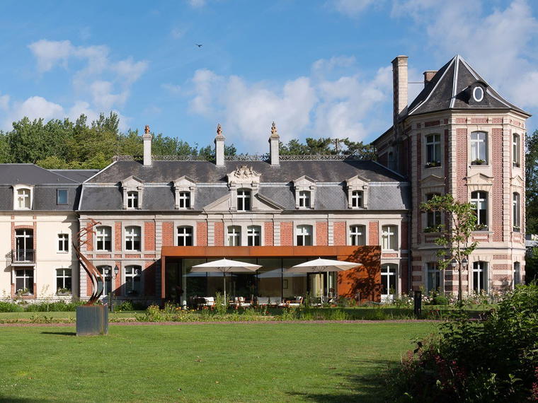 Le Château de Beaulieu, Busnes, France