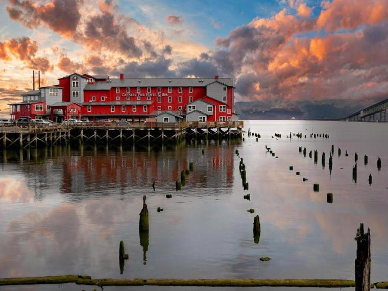Cannery Pier Hotel & Spa, Astoria, United States