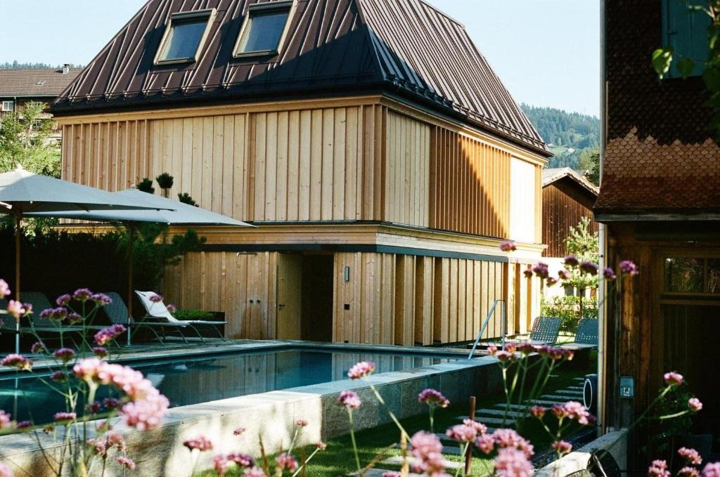 Hotel Hirschen · Fine Hotel, Restaurant & Spa · Schwarzenberg hotel in Schwarzenberg