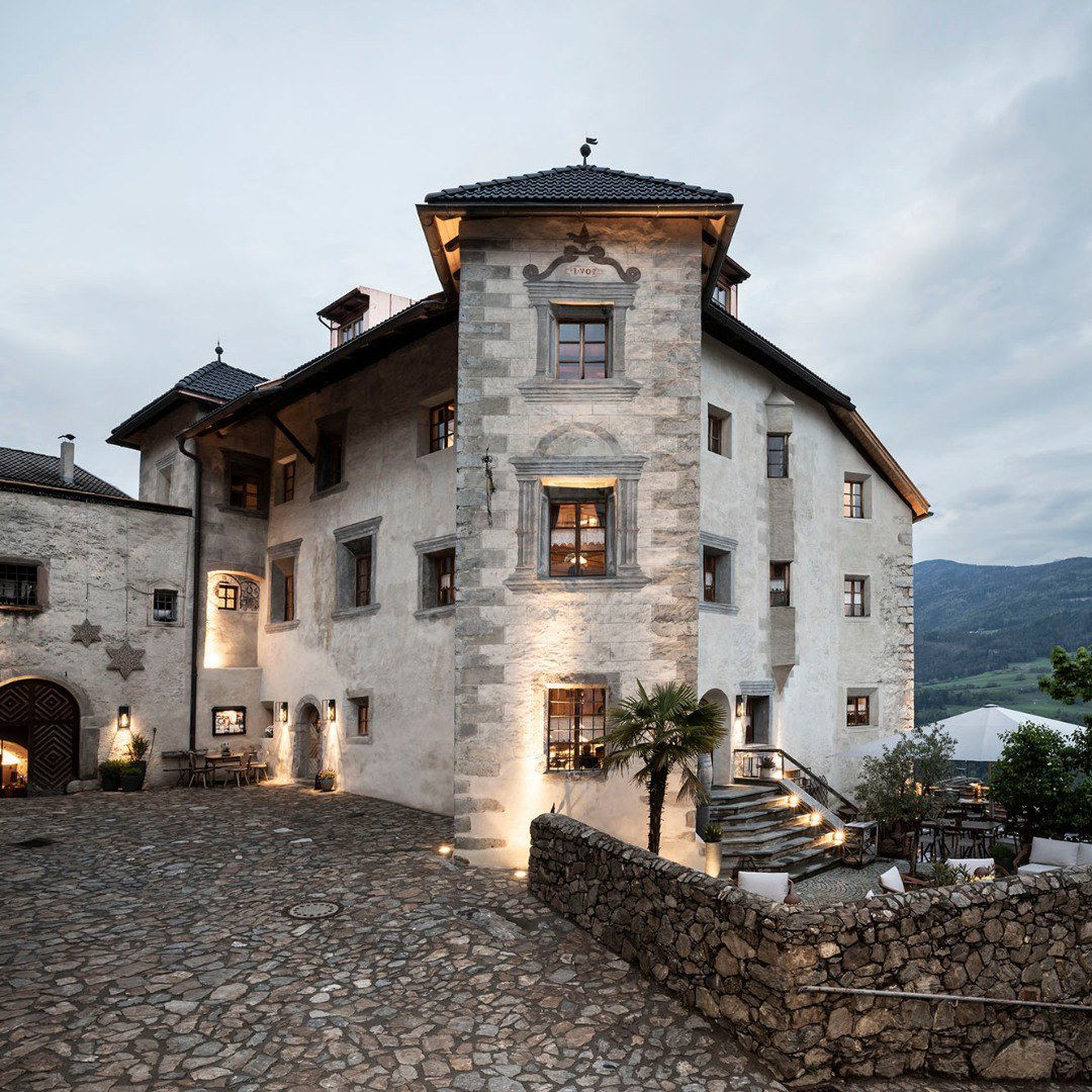 Ansitz Steinbock, Hotel in Villandro
