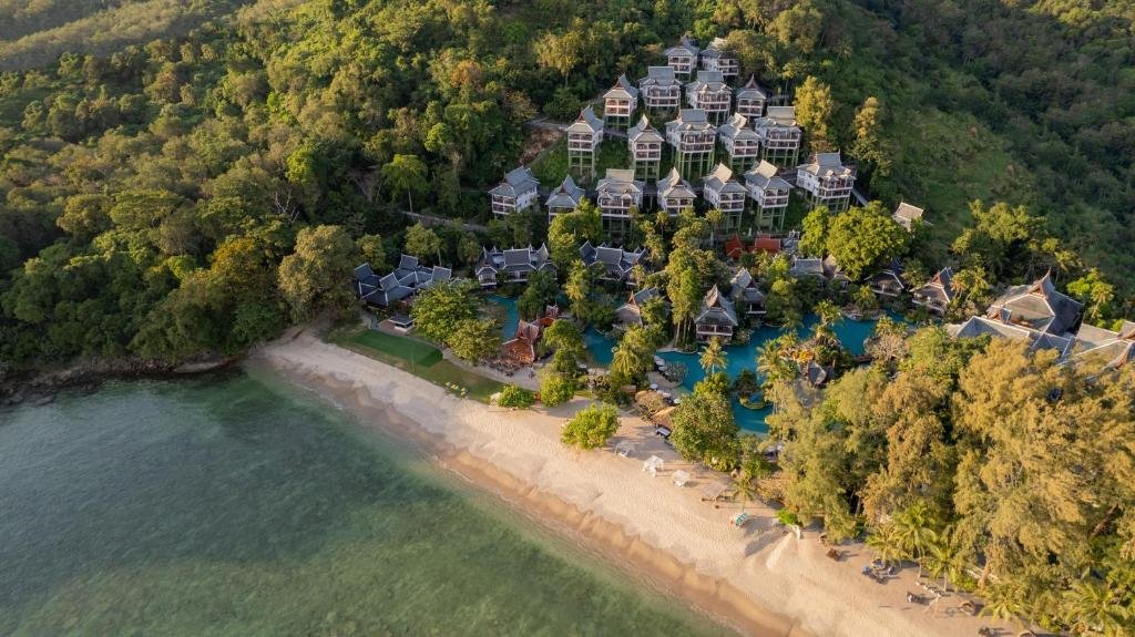 Thavorn Beach Village Resort & Spa, Hotel in Phuket