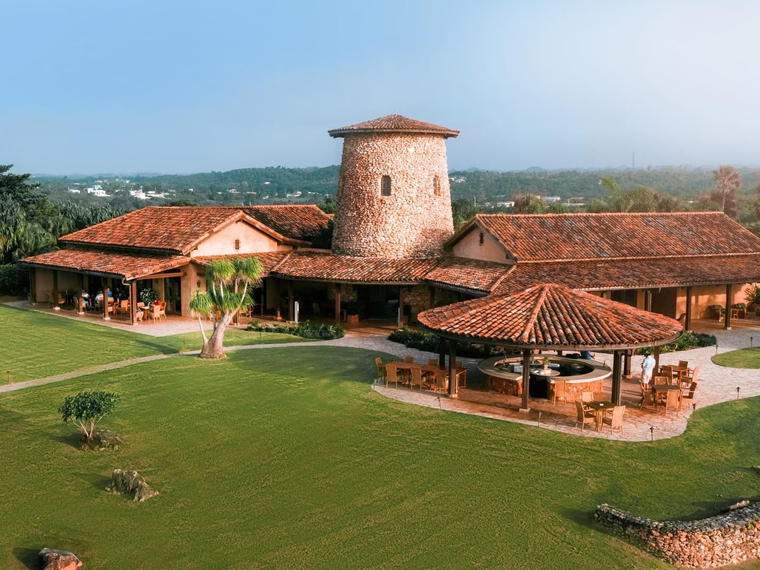Royal Isabela, Isabela, Puerto Rico