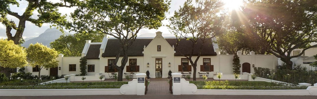Leeu House
