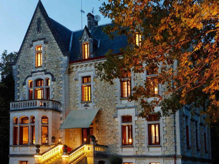 Château la Thuilière, Saint Front De Pradoux, France