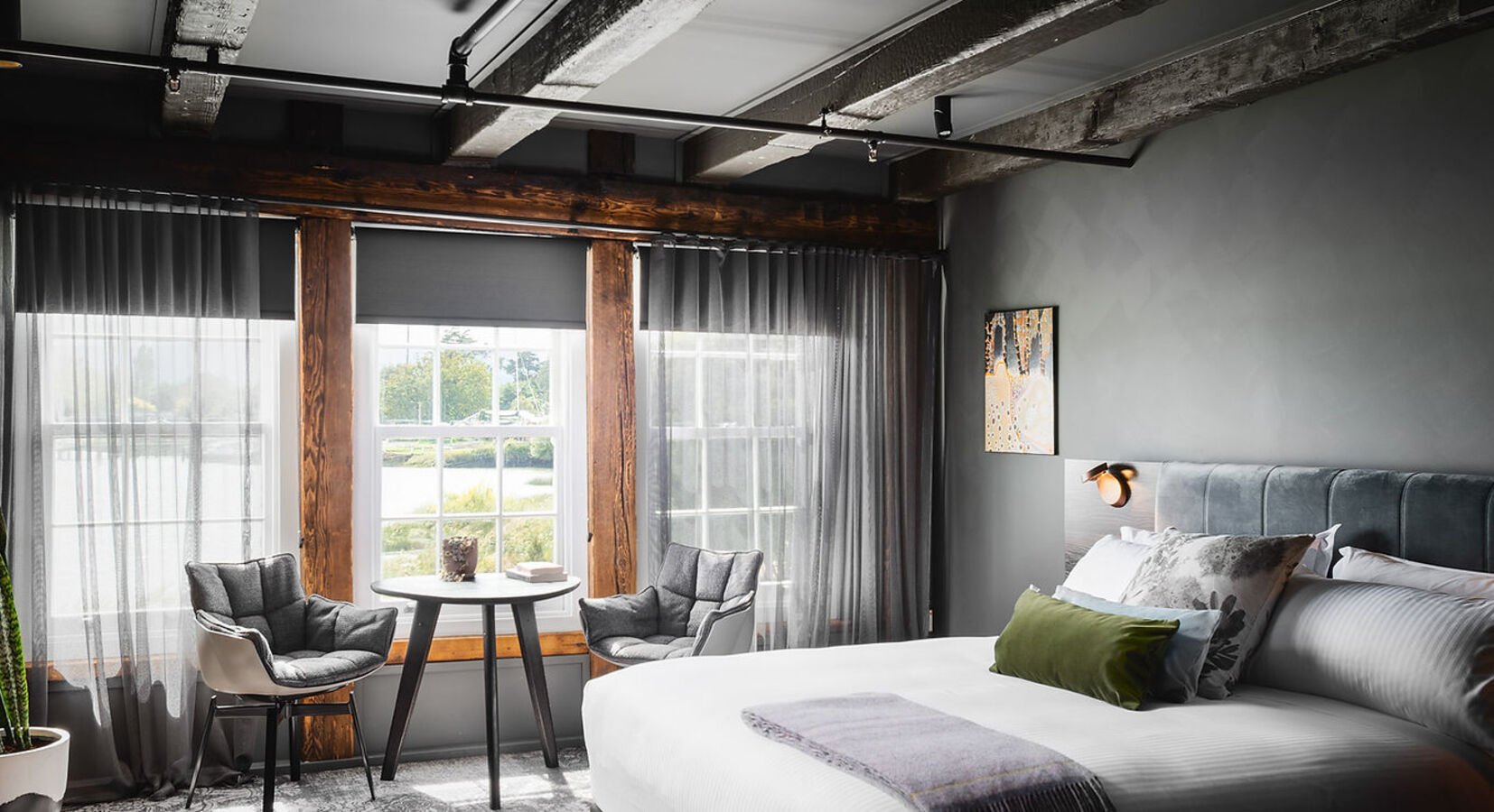 Stillwater Restaurant and Stillwater Seven Accommodation