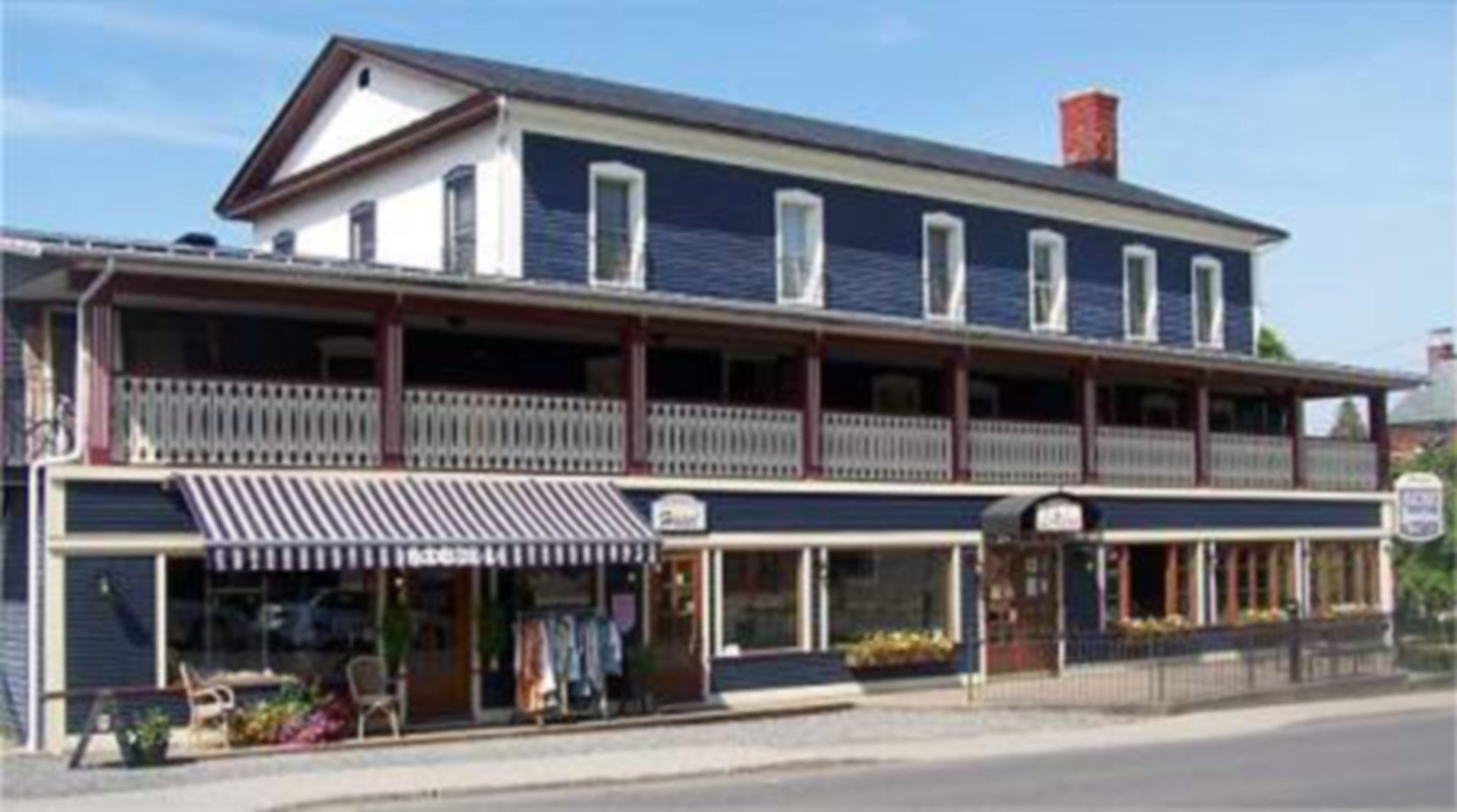 Auberge Knowlton hotel in Lac Brome, Canada