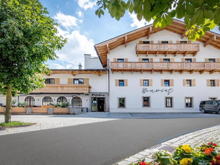 Neuwirt. Hotel & Wirtshaus, Bad Vigaun, Austria