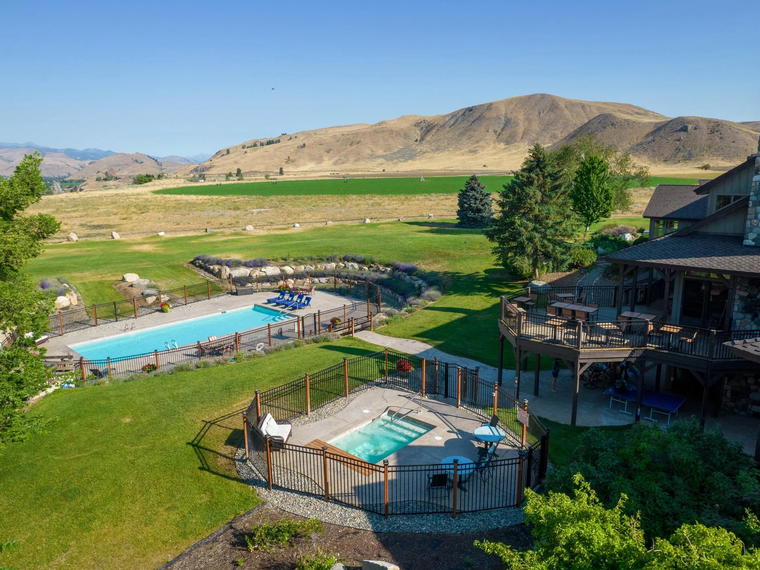 Casia Lodge & Ranch, Twisp, United States