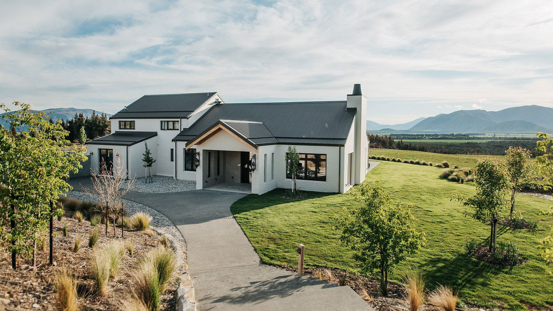 Mt Cook Lakeside Retreat, High Country Estate | Luxury Villas | Weddings | Restaurant hotel in Lake Pukaki, New Zealand