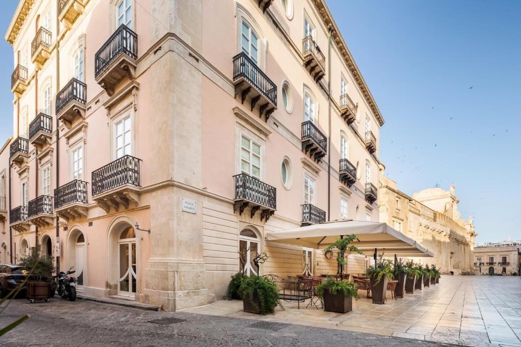 Palazzo Artemide hotel in Ortigia