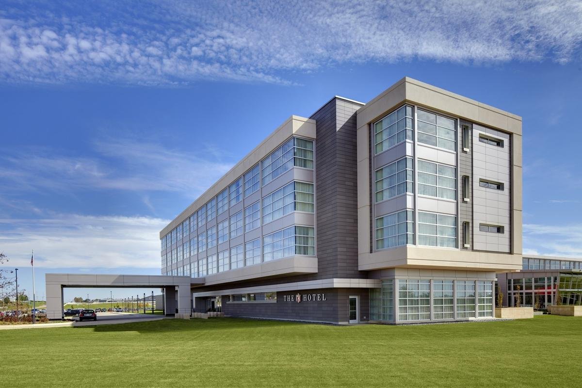 The Hotel at Kirkwood Center, Cedar Rapids, United States