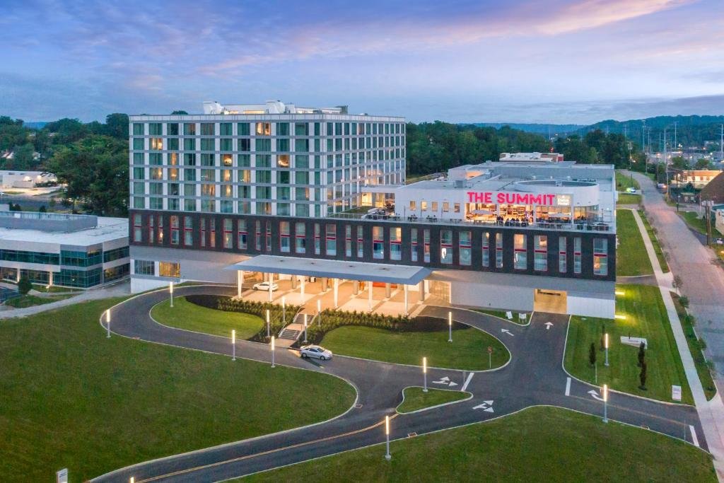 The Summit Hotel, Hotel in Cincinnati