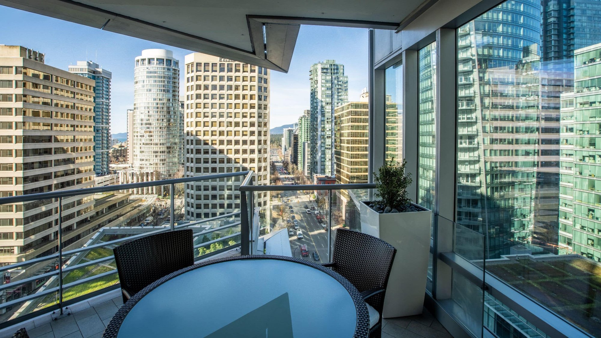 Hyatt Vancouver Downtown Alberni hotel in Vancouver, Canada