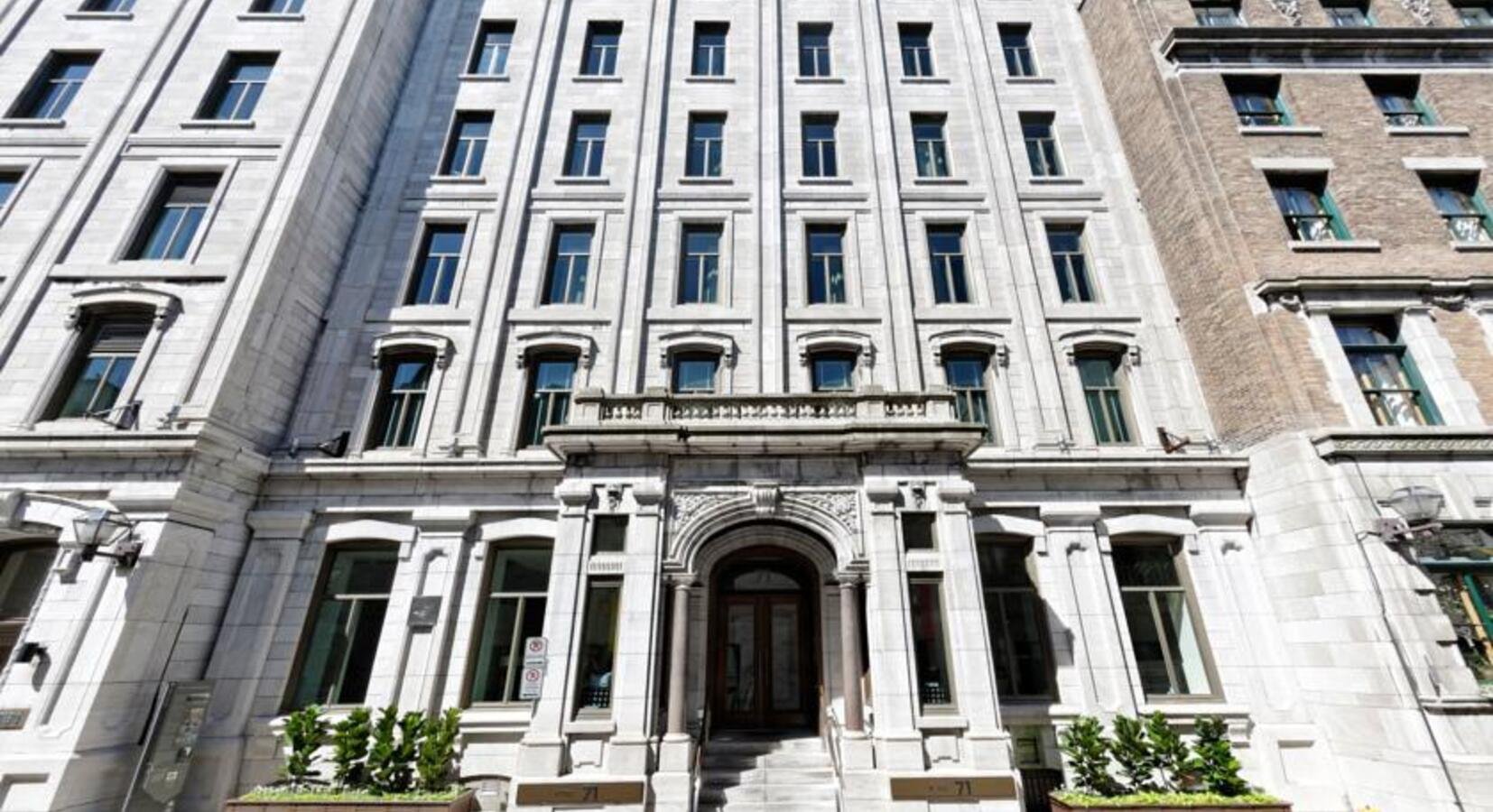 Hotel 71 hotel in Quebec, Canada