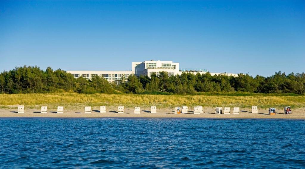 Strandhotel Fischland, Hotel in Dierhagen