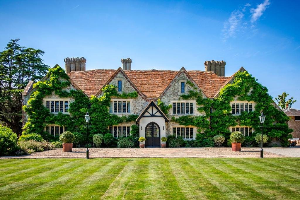 Boys Hall, Hotel in Willesborough