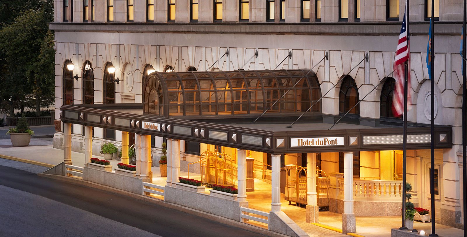 HOTEL DU PONT