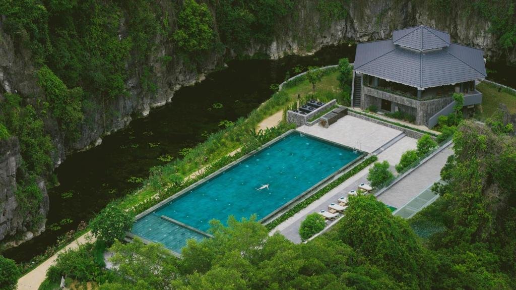 Jiva Hoa Lu Retreat
