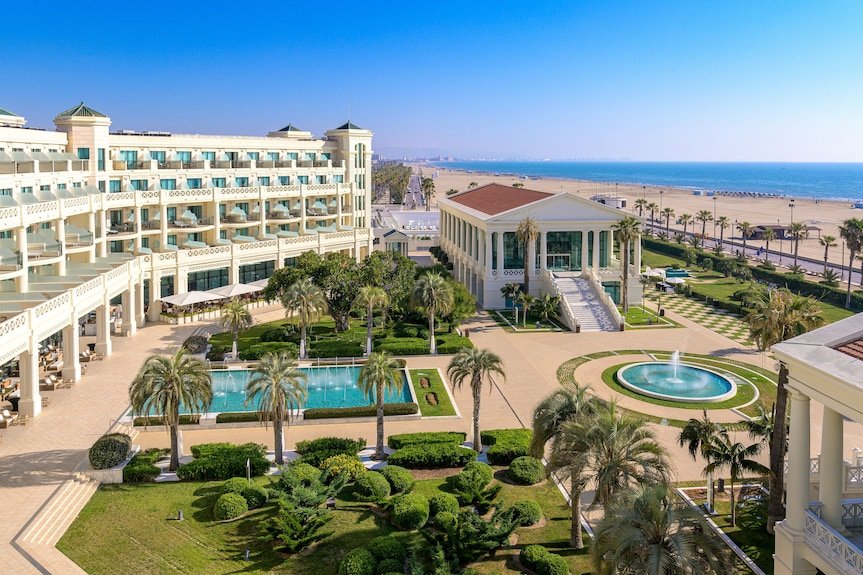 Hotel Las Arenas