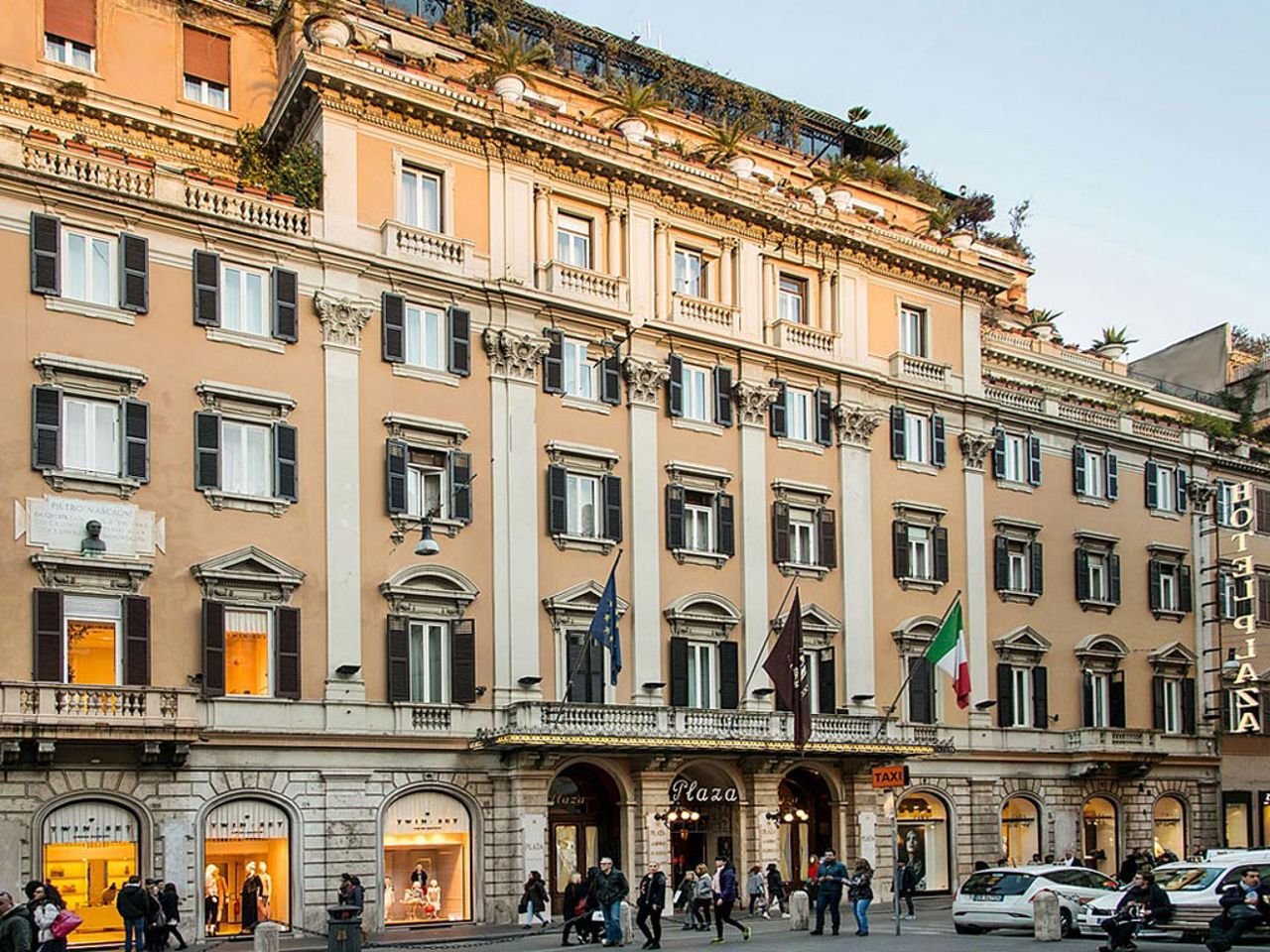 Grand Hotel Plaza hotel in Rome, Italy