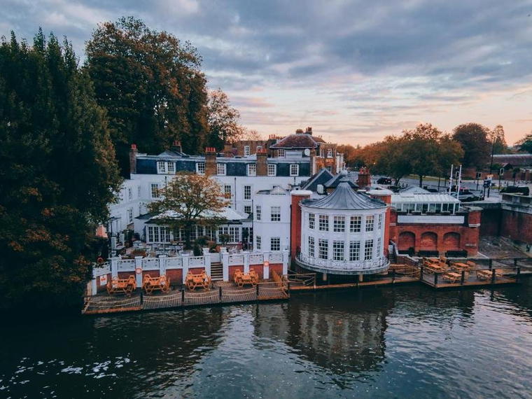 The Mitre Hampton Court, East Molesey, United Kingdom