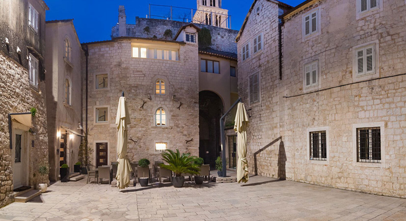 Hotel Vestibul Palace hotel in Split, Croatia