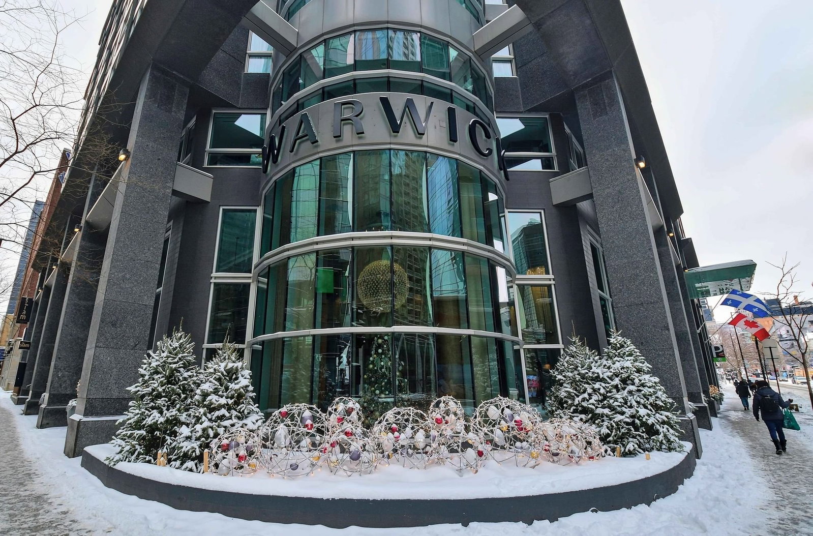 Warwick Le Crystal, Montréal, Canada