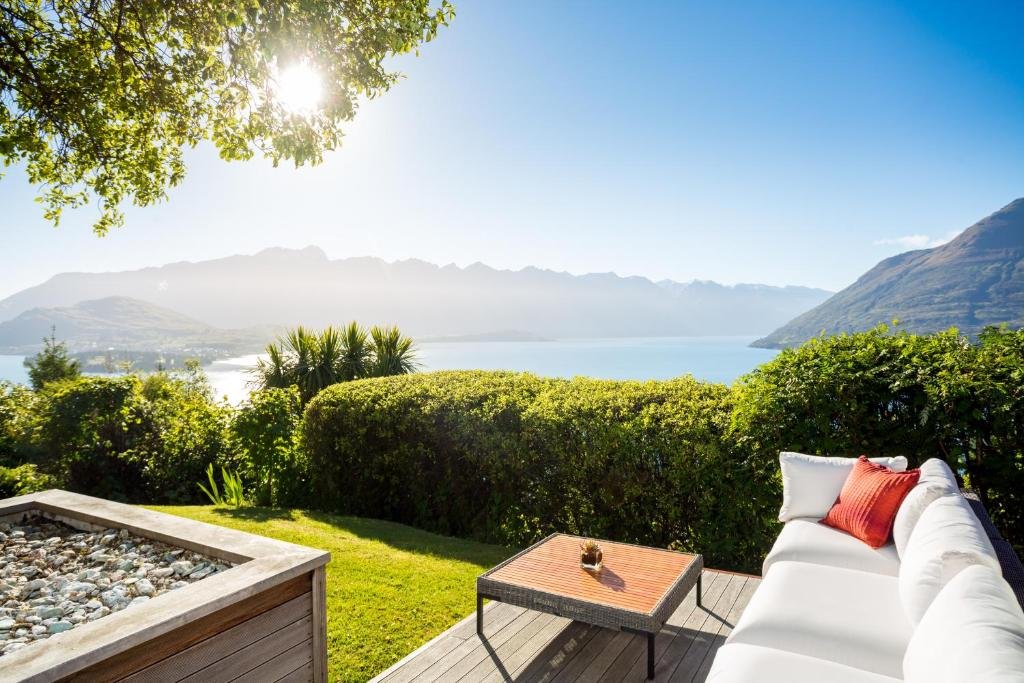 Azur, Hotel in Queenstown