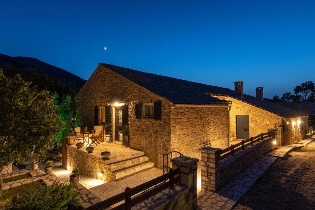 The Merchant's House, Hotel in Perithia