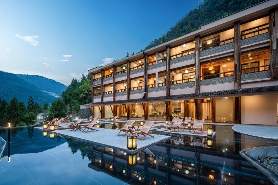 Pushine Jinfoshan Resort hotel in Chongqing, China