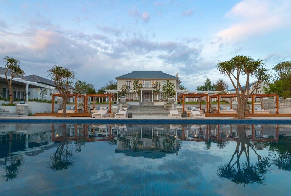 Shamwari Long Lee Manor hotel in Paterson