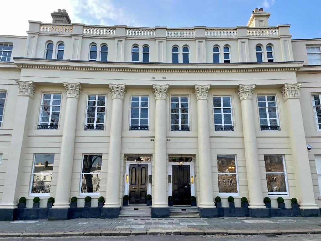 Regency House Belfast hotel in Belfast, United Kingdom